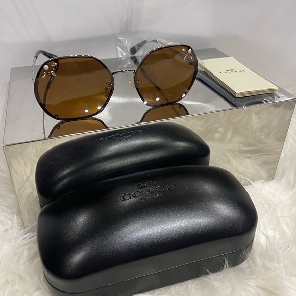 Coach Sunglasses - Picture 13 of 14